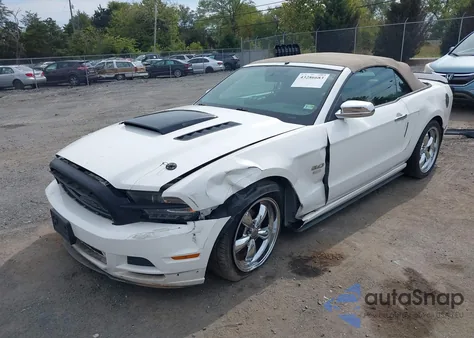 2013 Ford Mustang Gt z USA, uszkodzony, nr VIN 1ZVBP8FF4D5215661
